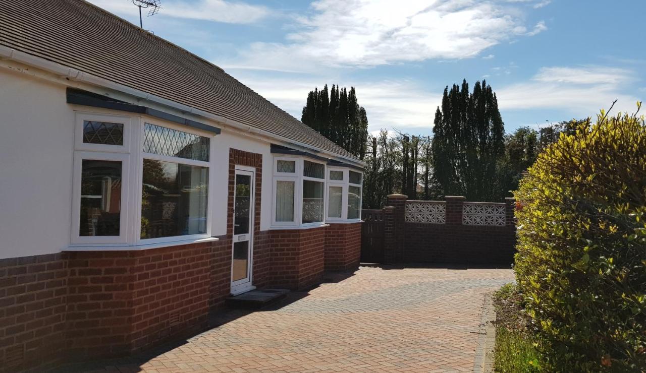 Villa The Hermitage Private Detached Bungalow Rhyl Exterior foto