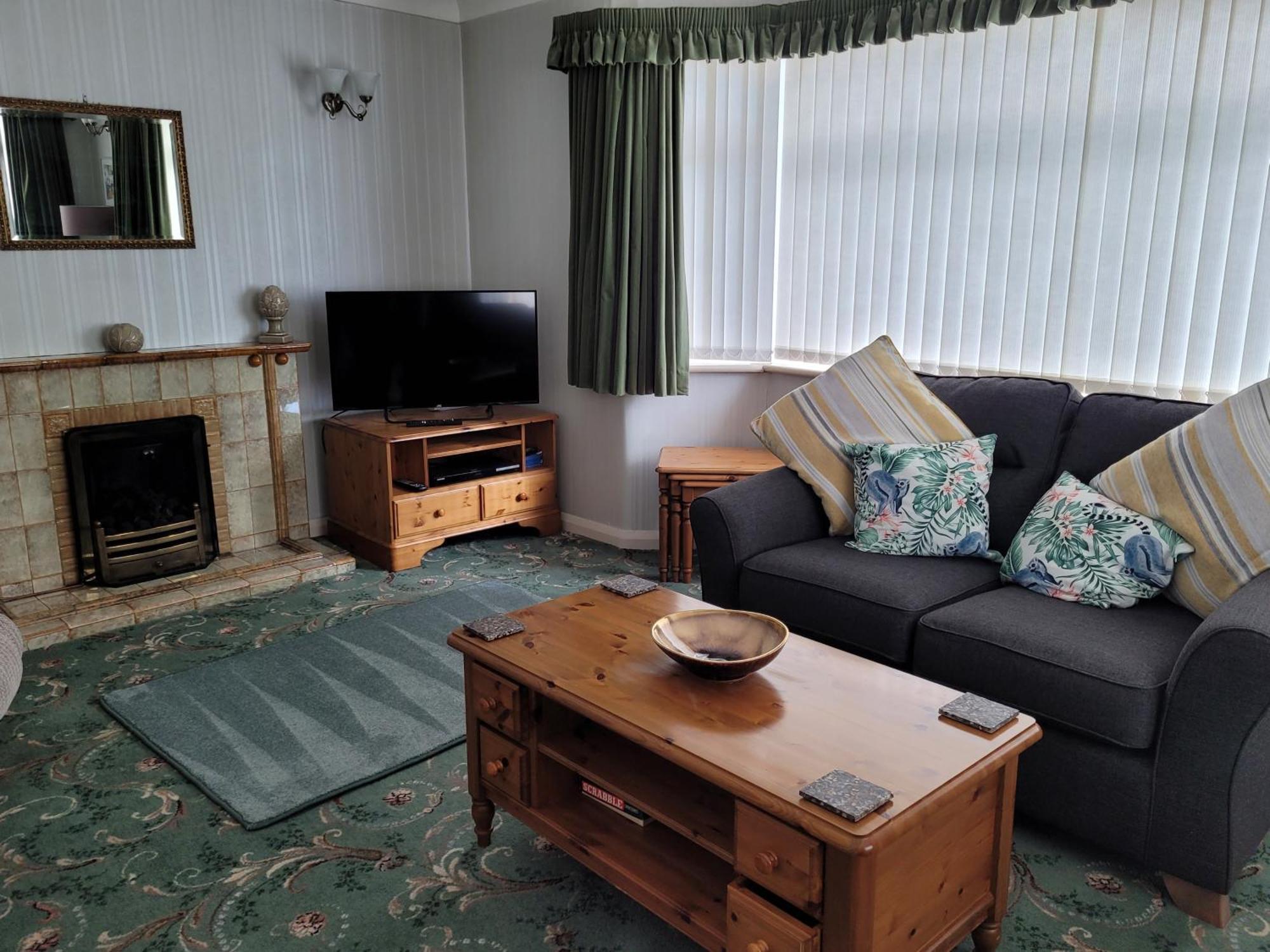 Villa The Hermitage Private Detached Bungalow Rhyl Exterior foto